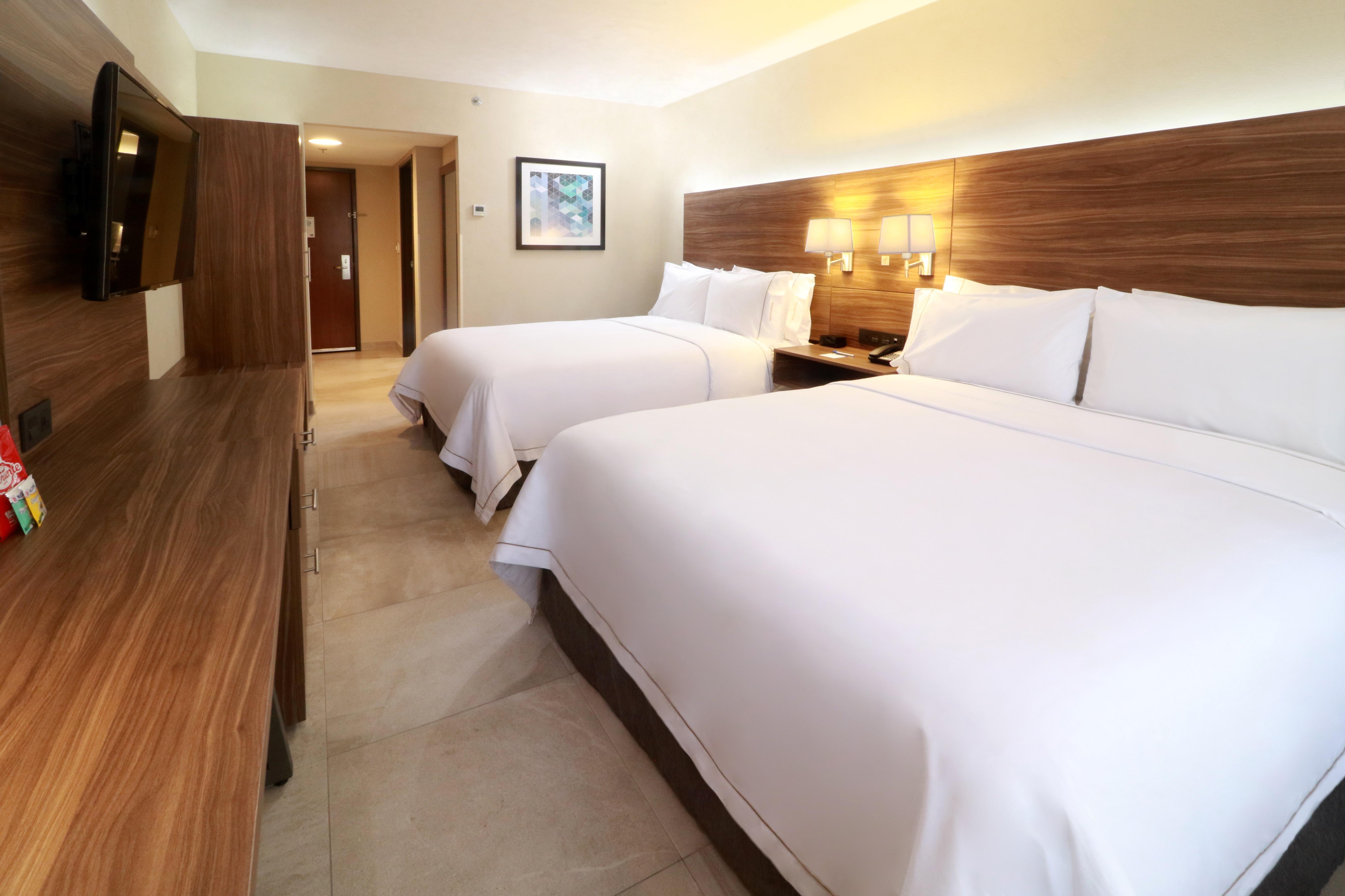 Las Pintas Holiday Inn Express Guadalajara Aeropuerto By Ihg מראה חיצוני תמונה