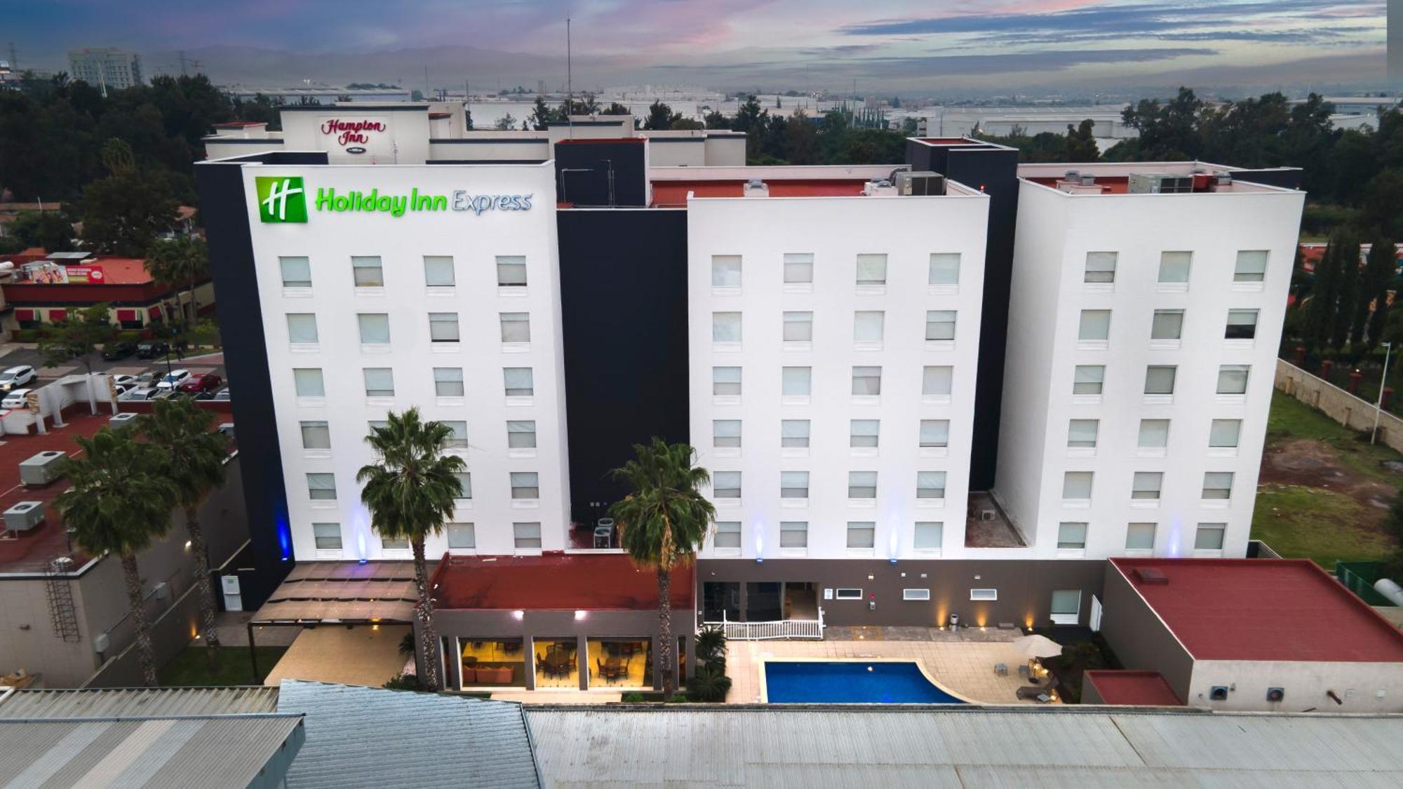Las Pintas Holiday Inn Express Guadalajara Aeropuerto By Ihg מראה חיצוני תמונה