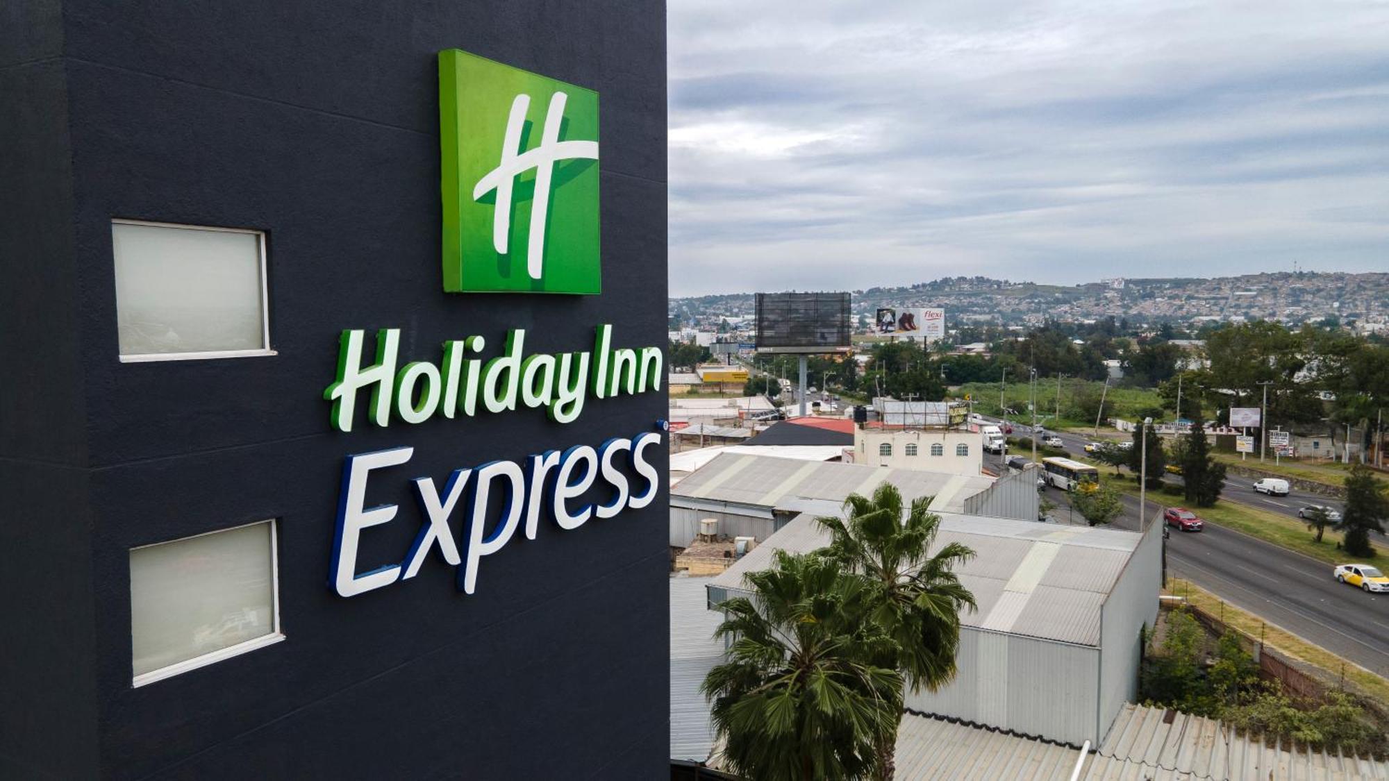 Las Pintas Holiday Inn Express Guadalajara Aeropuerto By Ihg מראה חיצוני תמונה