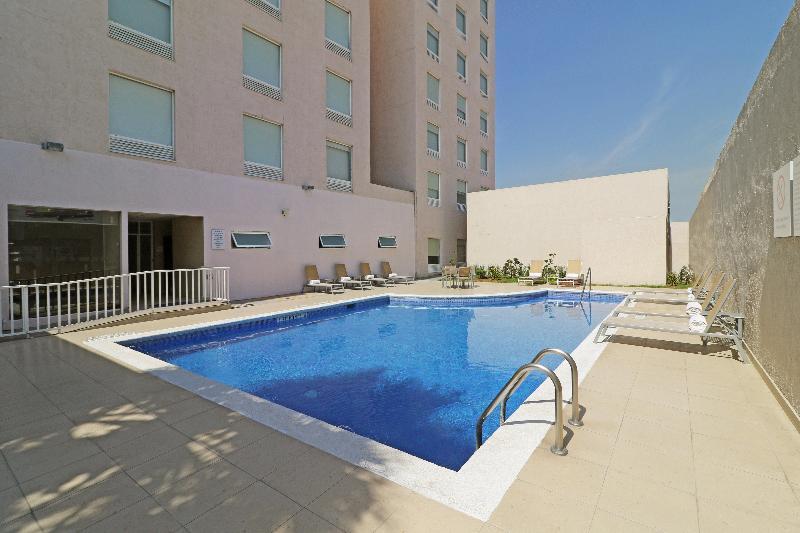 Las Pintas Holiday Inn Express Guadalajara Aeropuerto By Ihg מראה חיצוני תמונה